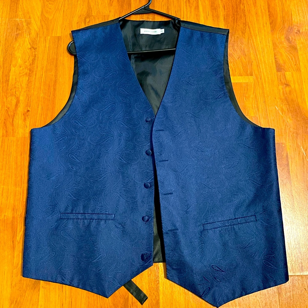 Pierre Cardin Vest